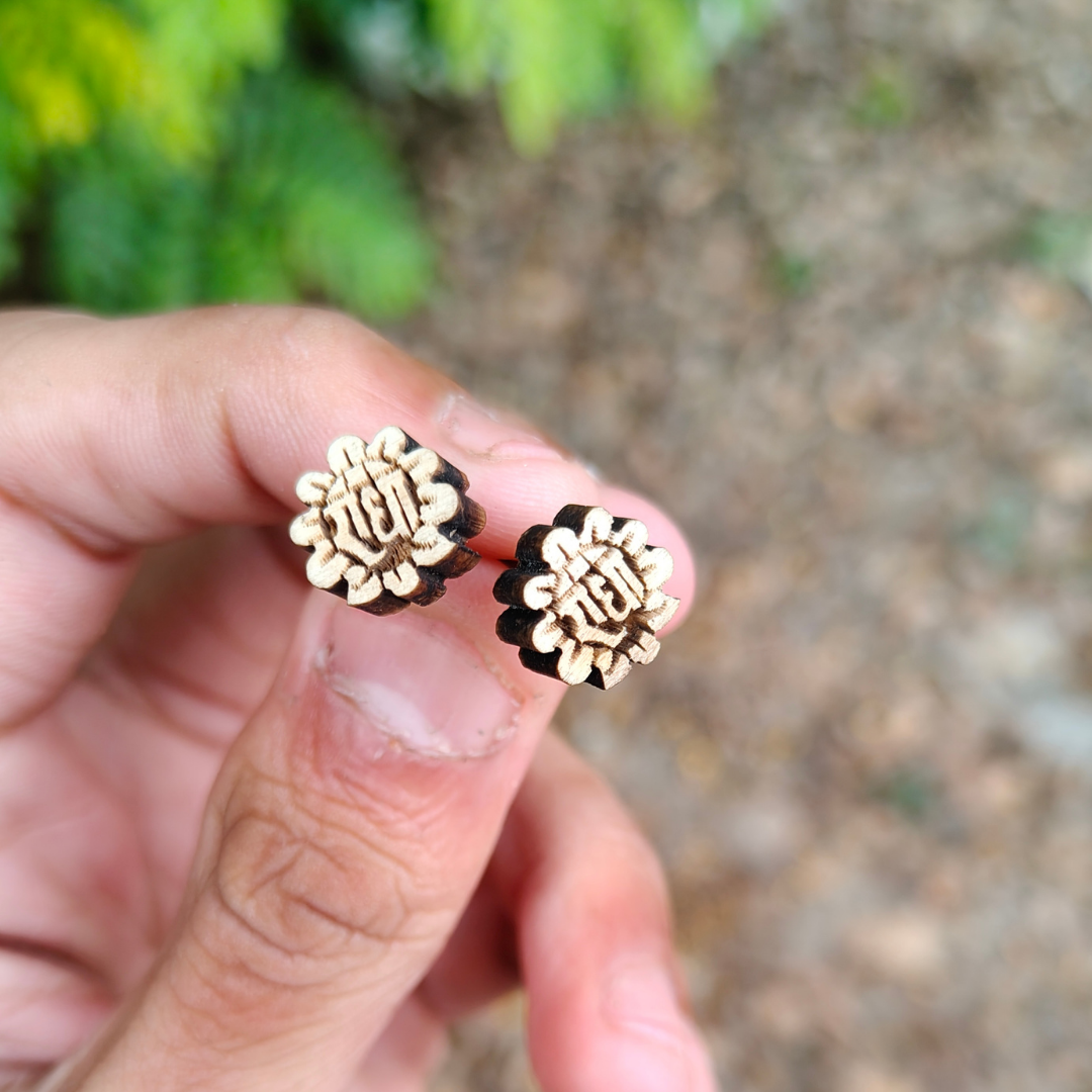 Flower Shaped Radha Naam Tulsi Earrings - vrajwasi.in